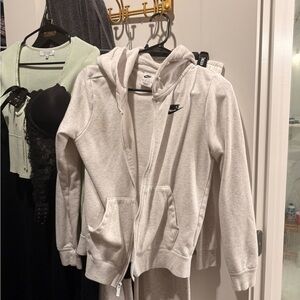 Nike Light Oatmeal / Cream Zip Hoodie + Jogger Set XS 🤍
